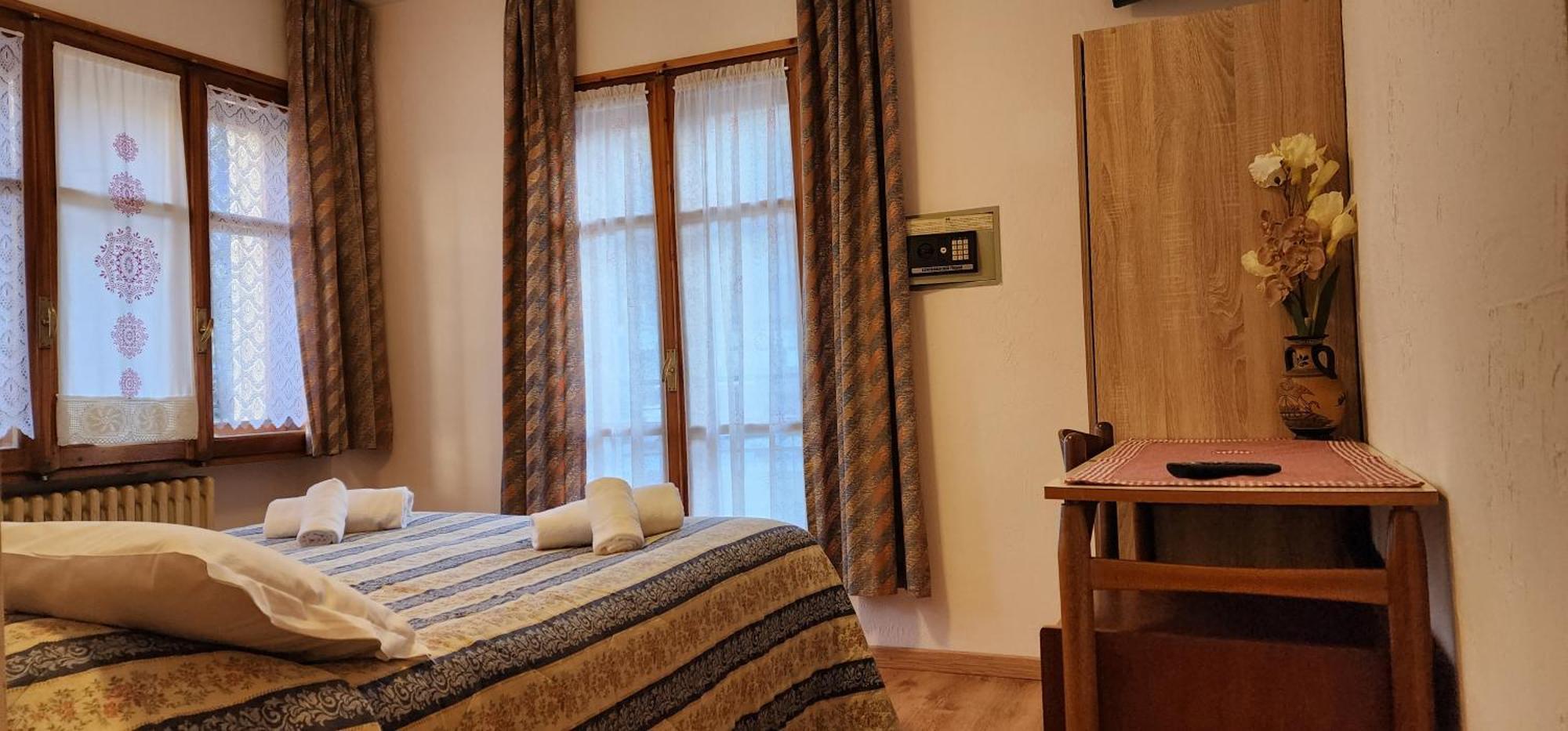 Hotel Villa Cary Саузе-д'Ульс Экстерьер фото