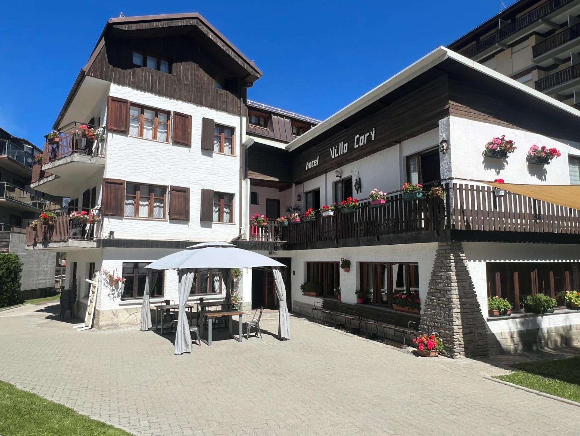 Hotel Villa Cary Саузе-д'Ульс Экстерьер фото